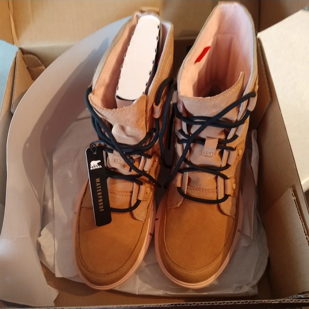 NWT Sorel explorer Joan II Woman's 8 Sport - Picture 2 of 11